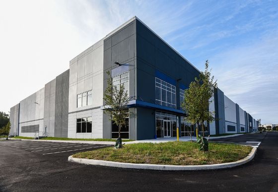製鋼構造物 建築物 建築物 陶器タイル 工場 建物