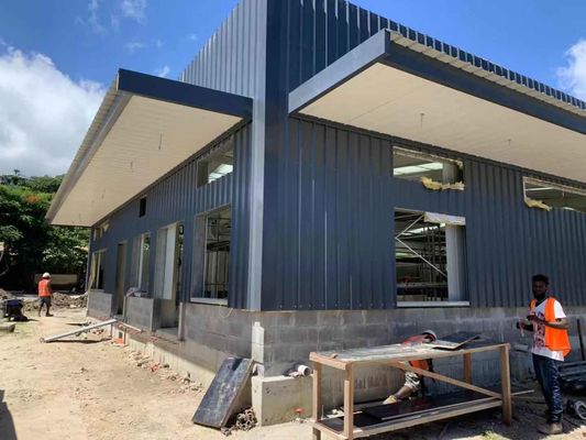 多階建てのプリファブリック鋼鉄構造 上空クレーンビルド 屋根付き メザンナインサンプルカスタマイズ