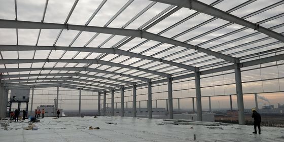 現代工業建築設計 メタルフレーム ワークショップと貯蔵庫