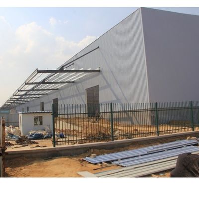 迅速な設置 鉄鋼構造 工場 直接提供 鉄鋼構造の建物をプリファブリック